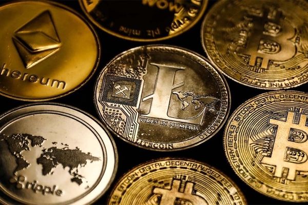قیمت بیت کوین و ارز‌های دیجیتال امروز سه‌شنبه ۲۳ تیر ۱۴۰۵ / سولانا چند شد؟