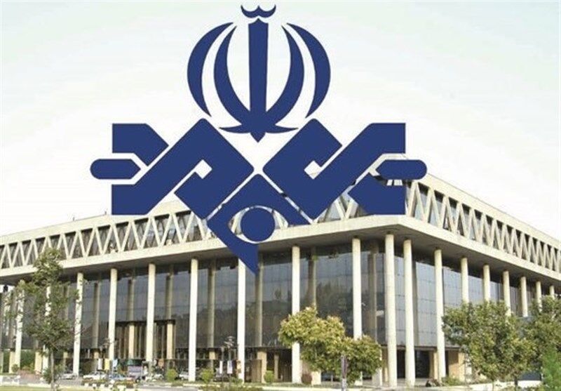 این آقا همزمان در سه شبکه صداوسیما چه می‌کند؟ + عکس