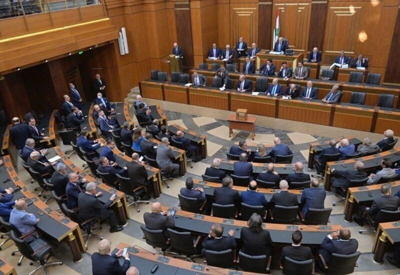 رایزنی‌ها برای انتخاب رئیس‌جمهور لبنان همچنان بی‌نتیجه است