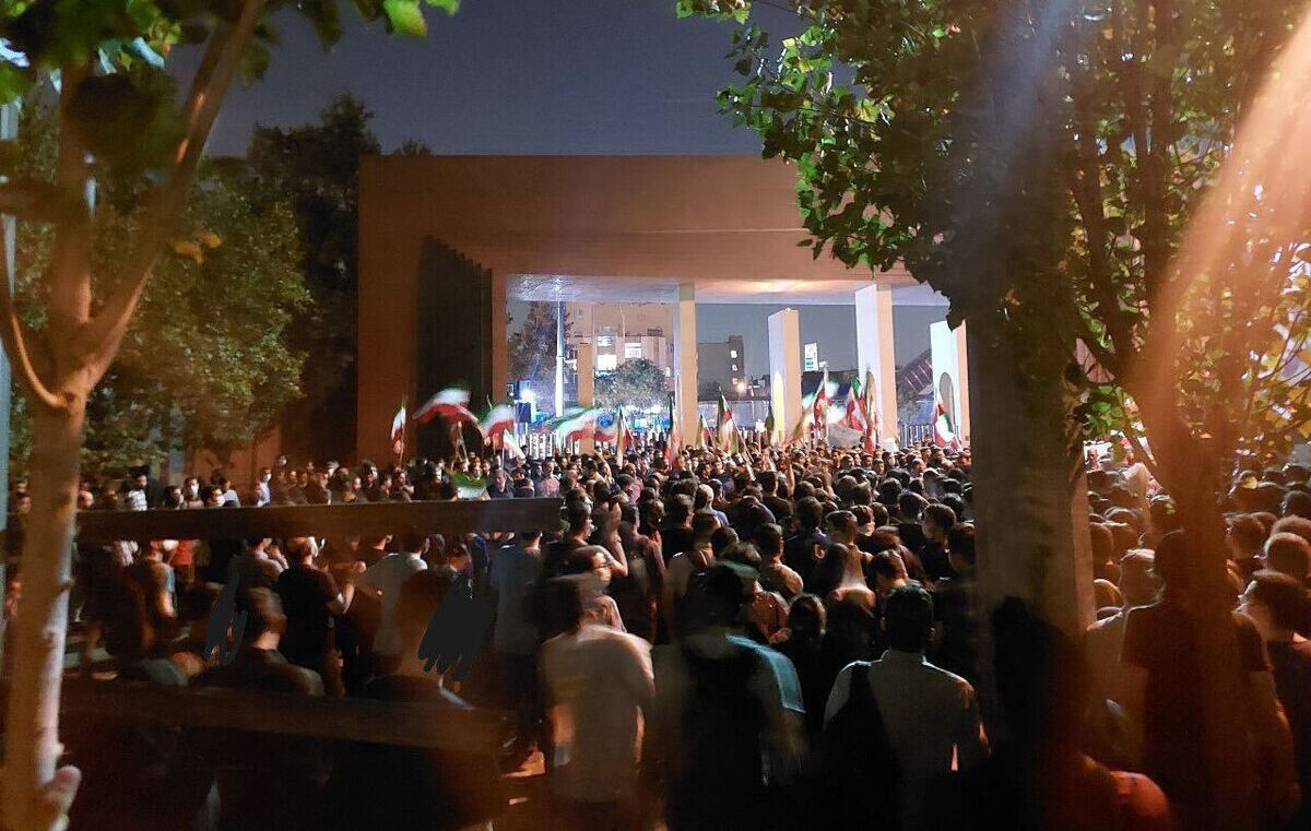 اخطار انضباطی دانشگاه شریف و بهشتی به دانشجویان