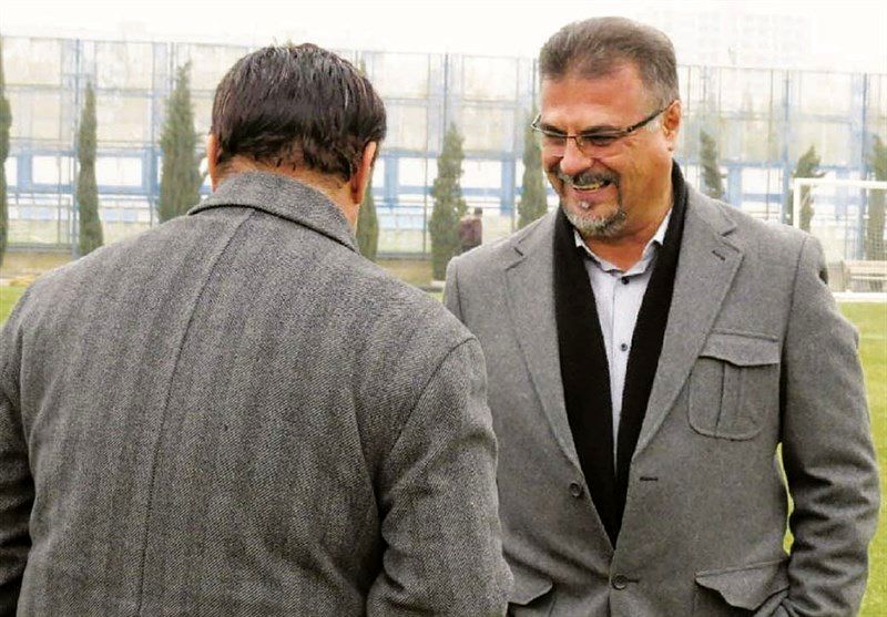 پیام معنادار نظری جویباری بعد از استعفا: در این هفت ماه کم بی‌مهری ندیدم؛ خوشحالم تیم را از سایه سقوط به قهرمانی رساندیم