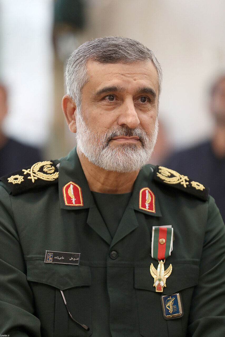 عکس دلخراش/ لباسی که شهید حاجی‌زاده هنگام شهادت به تن داشت