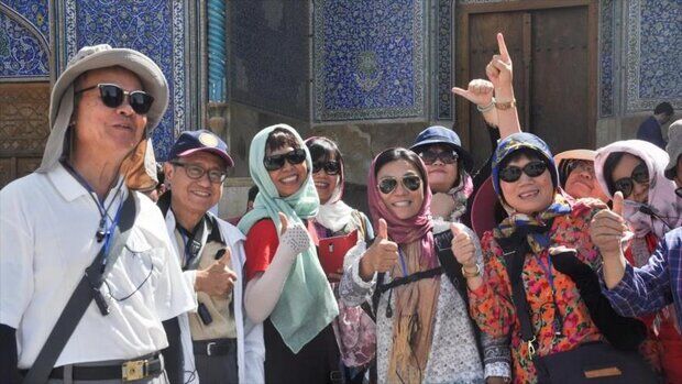 گردشگر چینی عموماً گردشگر حکومتی است؛ تور‌های چینی یک دفعه ریزش پیدا کرد و تقریباً به صفر رسید 