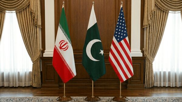 انتشار متن تفاهم اسلام‌آباد: امریکا متعهد می شود بلافاصله با امضای یادداشت تفاهم اسقاطیه‌ها را برای صادرات نفت خام ایران صادر کند/ تحریم‌ها، برابر یک برنامه زمانی مورد توافق خاتمه می یابد/توافق نهایی با قطعنامه الزام‌آور شورای امنیت تایید می شود