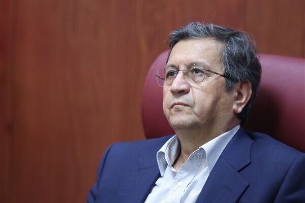 رئیس کل بانک مرکزی: ذخایر ارزی کشور کافی است