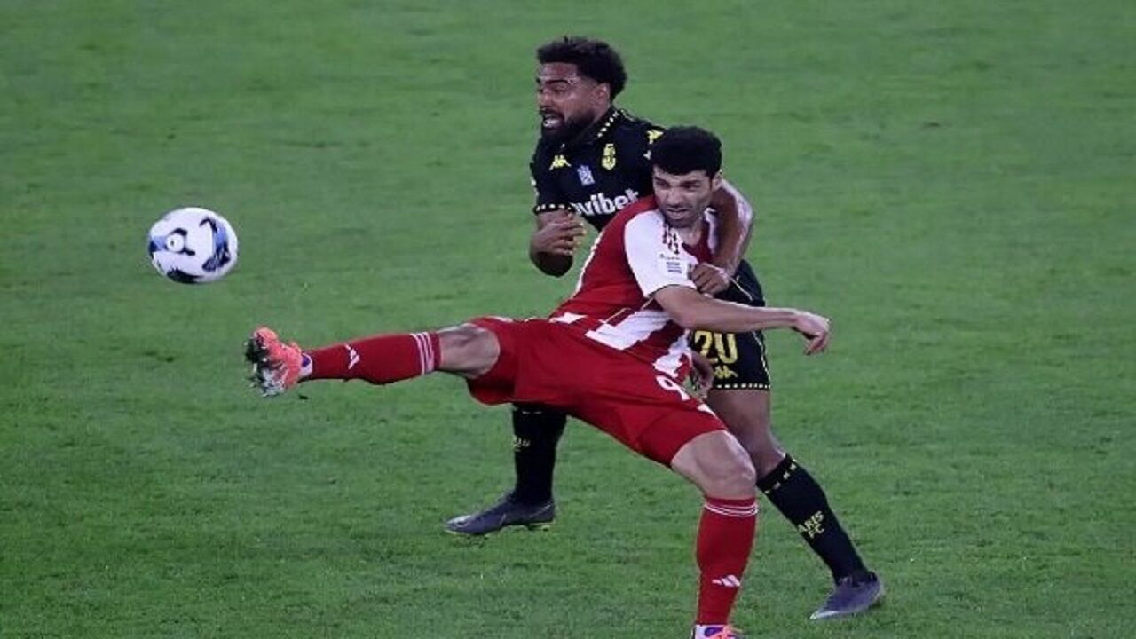 ناتینگهام همچنان مهدی طارمی را می‌خواهد!
