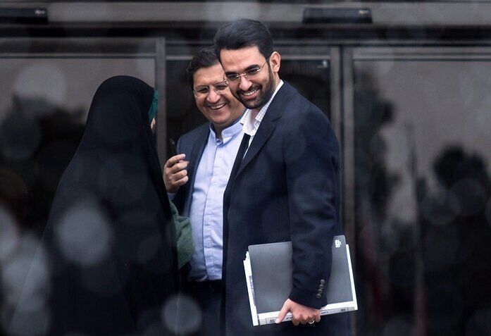 سوتی خنده‌دار کیهان؛ چرا آذری جهرمی که ۷ سال داشت به جبهه نرفته!