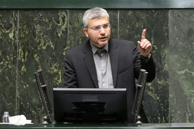 رضایی: ‌مردم آمریکا باید بفهمند که ترامپ رییس‌جمهور نیست، یک شومن رسانه‌ای است