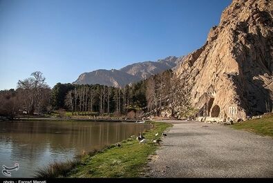 طاق بستان واترمارک