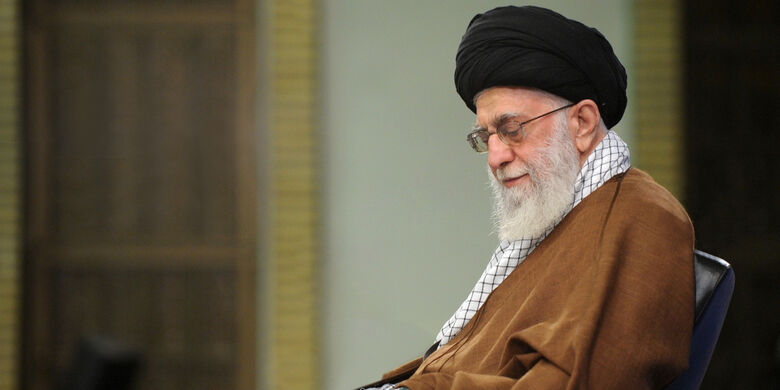 پیام رهبر انقلاب به ‌مناسبت هفته دفاع مقدس و روز مهمانی لاله‌ها: شهادت پاداش مجاهدت است، چه در دفاع ۸ ساله، چه در نبرد قهرمانانه‌ ۱۲ روزه