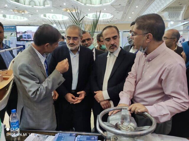 افزایش ۴۰ درصدی صادرات غیرنفتی/تشکیل کمیسیون‌های اقتصادی در وزارت خارجه