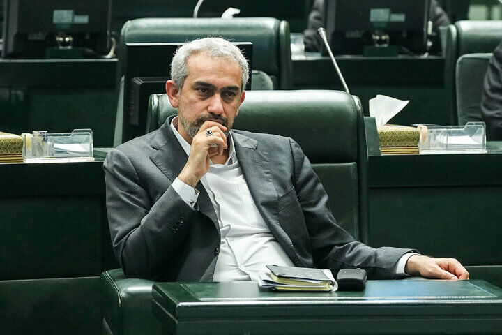 ببینید| وزیر اقتصاد: در تأمین کالاهای اساسی کشور مشکلی وجود ندارد