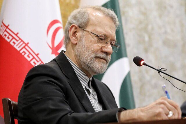 نامه محبت‌آمیز شهید علی لاریجانی به همسرش