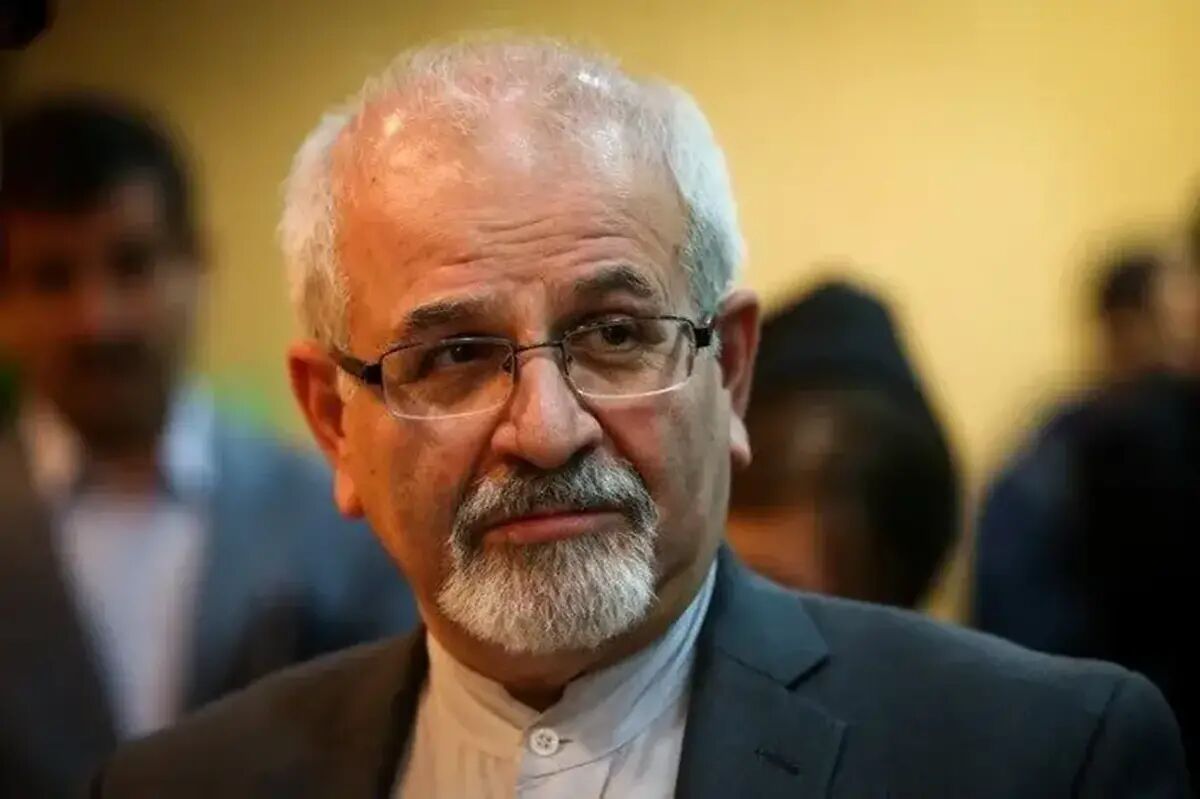 محمدکاظم سجادپور: سیاست خارجی کشور آلوده به نگاه «مانوی» خیر و شر شده/ باید تاریخ را تنها به‌صورت وقایع نبینیم؛ بلکه باید معنا و اندیشه را در آن درک کنیم