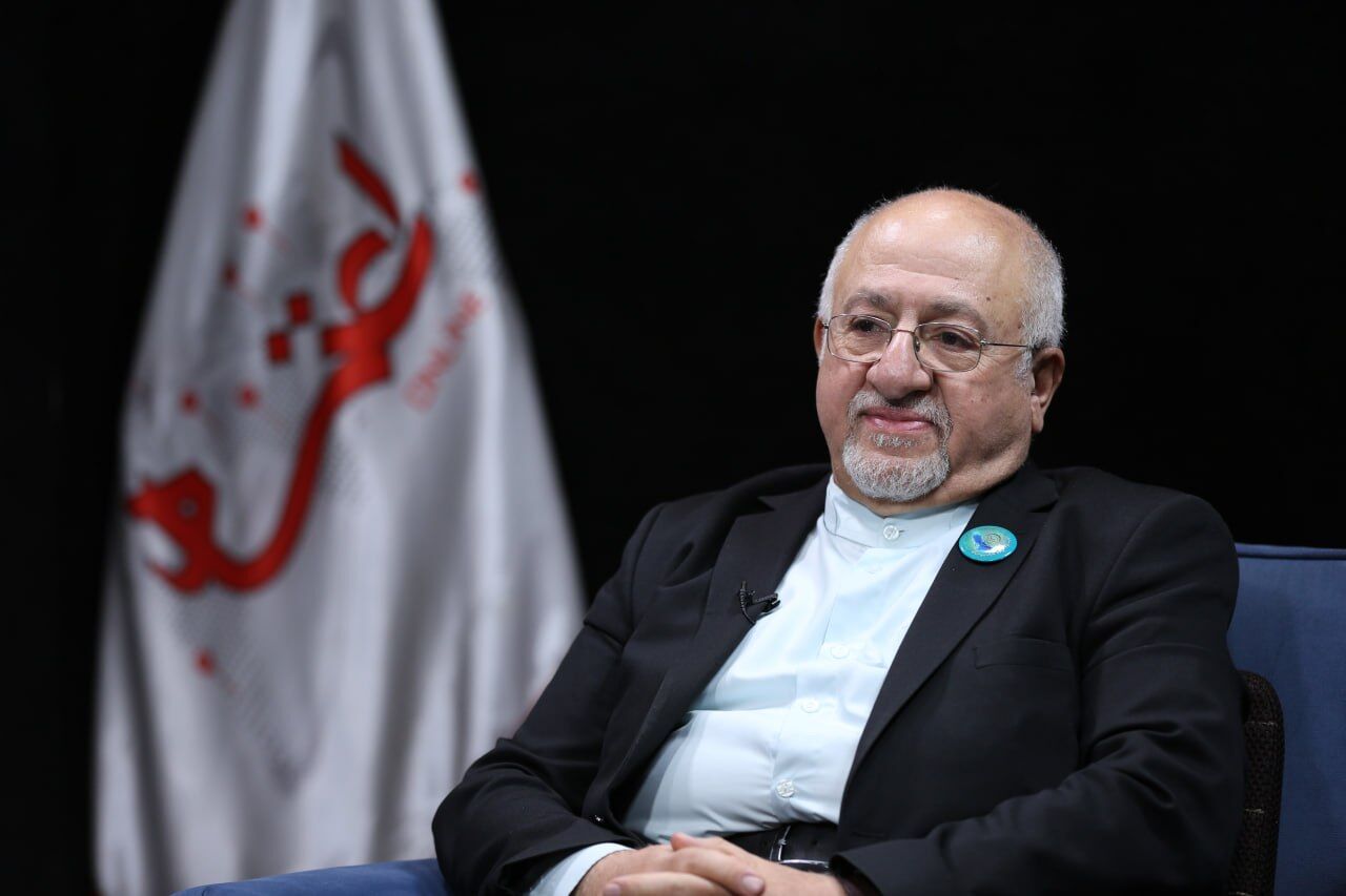 حق‌شناس: وضعیت امروز ایران را «حساس‌ترین مقطع ۱۰۰ سال اخیر» می‌دانم