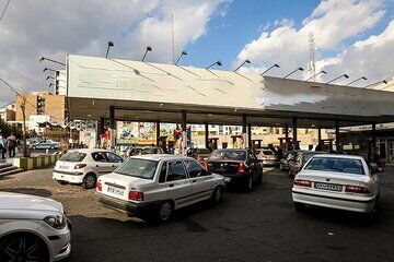 کیهان: هک سامانه سوخت پمپ‌بنزین‌ها کار نفوذی‌های داخلی است