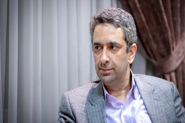 تکذیب افزایش قیمت بنزین از سوی معاون دفتر رئیس‌جمهور/ طباطبایی: هیچ برنامه‌ای برای تغییر قیمت در دستور کار نیست