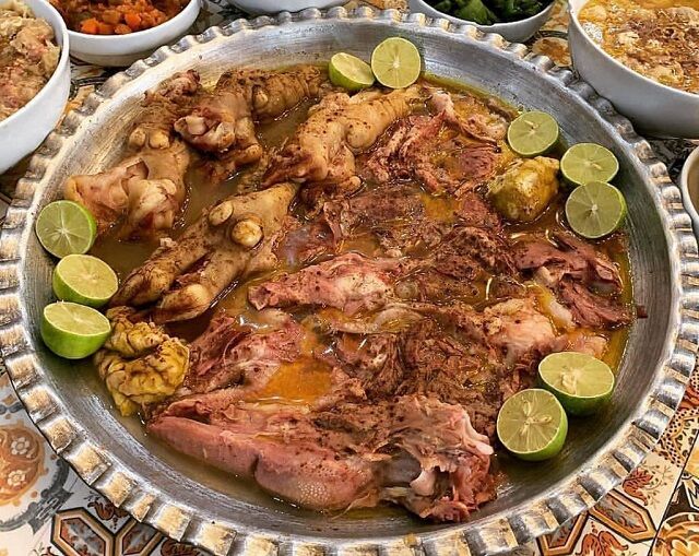 یک دست کله پاچه ناقابل ۶۰۰ هزار تومان! + عکس