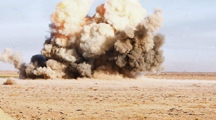 انفجار مین در مرز مهران به دلیل ورود غیر قانونی اتباع افغانستانی؛ 1 نفر کشته و 4 نفر زخمی شدند
