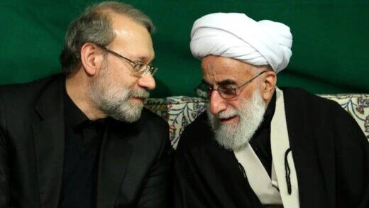 مصداق کسی خواهید شد که با مشاهده غرق شدن خود همه را پایین می کشد!
