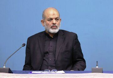 تا زمانی که حجاب‌بان‌ها تذکر لسانی می‌دهند نیاز به مجوز ندارند؛ کسی هم مانع کار آن‌ها شود جرم مرتکب شده