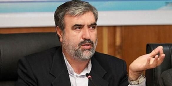 مشکل دانشجویان مشغول به تحصیل در خارج از کشور رفع شود