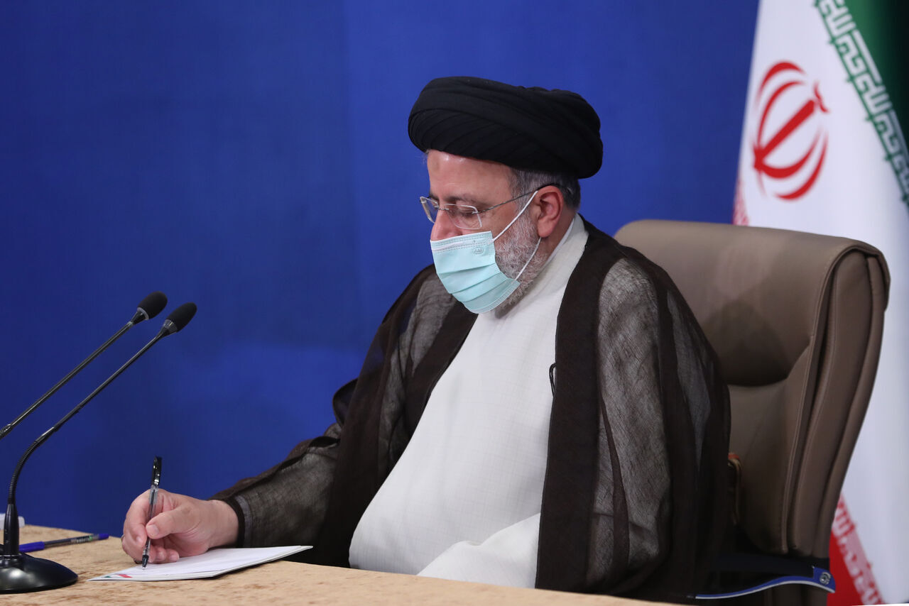 رییس‌ جمهور قانون انتقال آب از دریای عمان به سیستان و بلوچستان را ابلاغ کرد