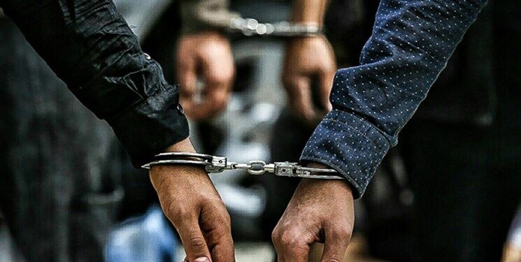 تصویر | خبرگزاری تسنیم از بازداشت دو زن و یک مردم با عنوان «برهنه‌نمایی» مقابل یک هیئت مذهبی خبر داد