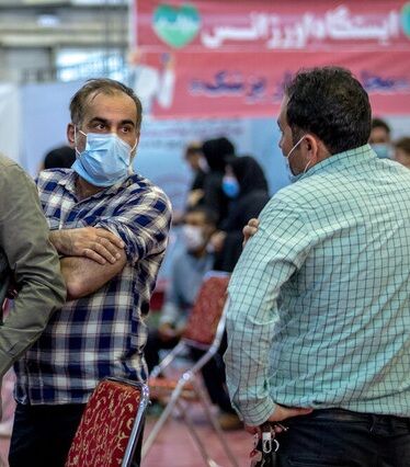 بعد از واکسن کرونا چه اتفاقی در بدن رخ می‌دهد؟