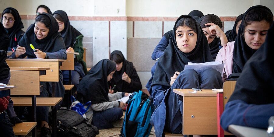 تغییر سبک زندگی دانش‌آموزی بعد از کرونا؛ از نپوشیدن لباس فرم مدرسه تا پیرسینگ بینی و لب