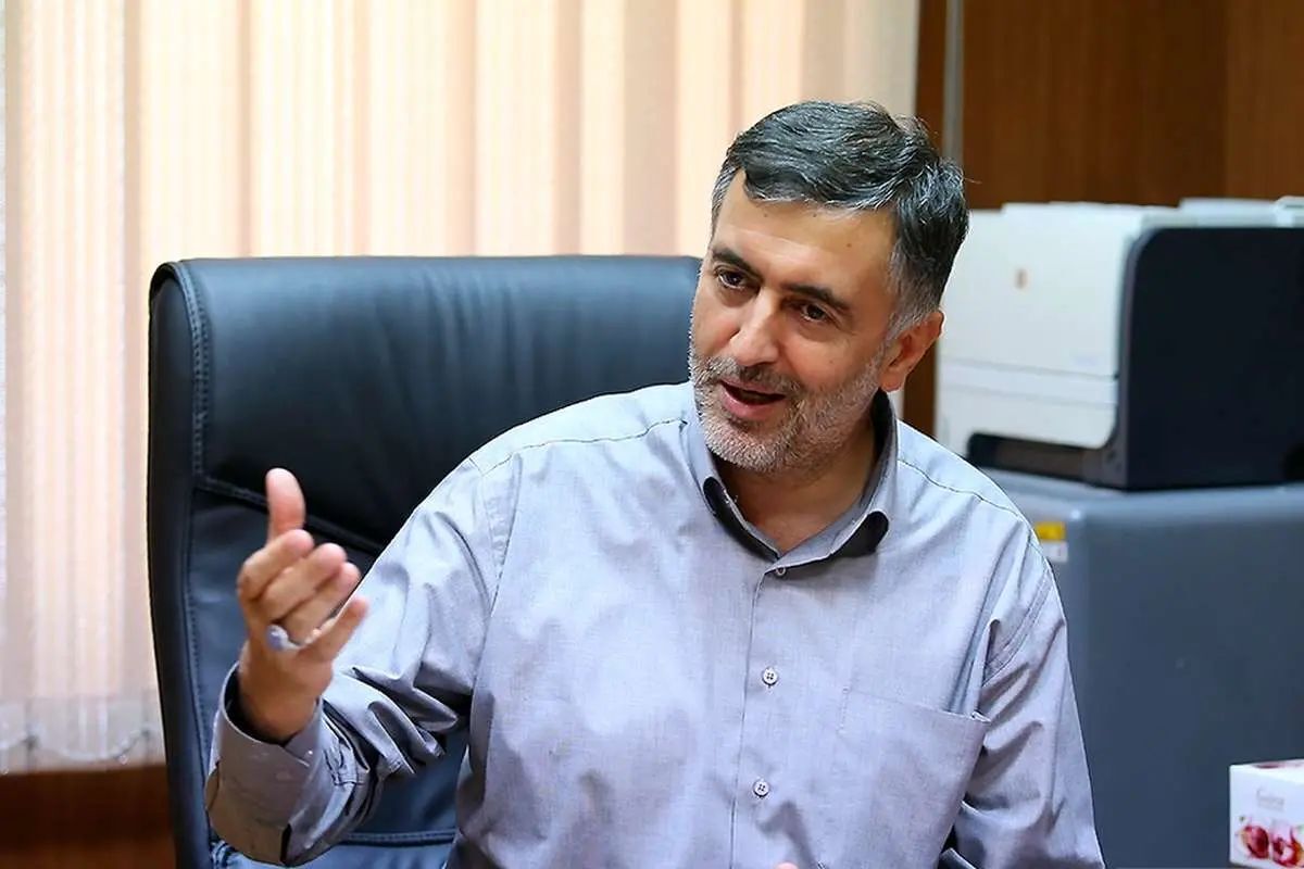 گنجی: «جعفر پناهی» کروات پوشیده، اما هی ایران ایران می‌کند؛ مدعیان ملی‌گرایی هم عمدتا اینگونه‌اند