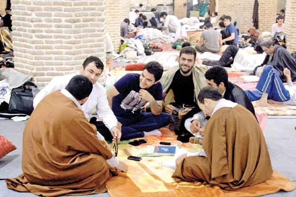بودجه پر و پیمان برای سازمان تبلیغات اسلامی؛ ۳۰۰ میلیارد تومان برای گسترش اعتکاف در کشور