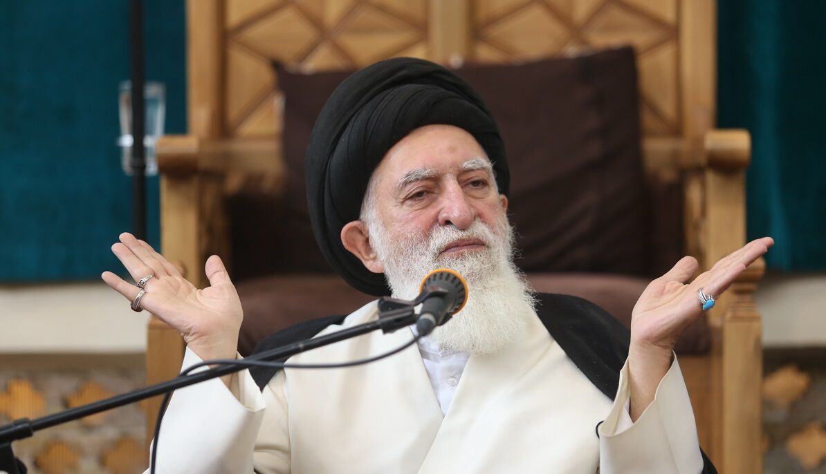 محکومیت حملات اسرائیل به فلسطین توسط آیت‌الله علوی‌بروجردی: کودک‌کشی و زن‌کشی محکوم است اما تفاوت ظالم و مظلوم را هم متوجه شوید