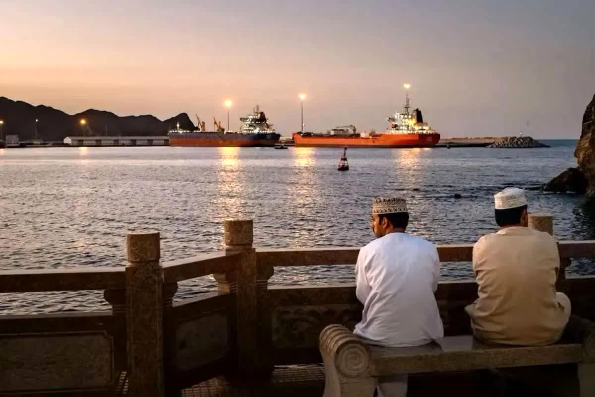 عمان،آمريكا،مخالفت