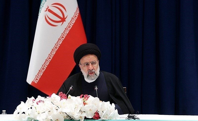تصویر کنایه‌آمیز یک رسانه درباره ماجراهای سخنگوی دولت و داروغه ناتینگهام + عکس