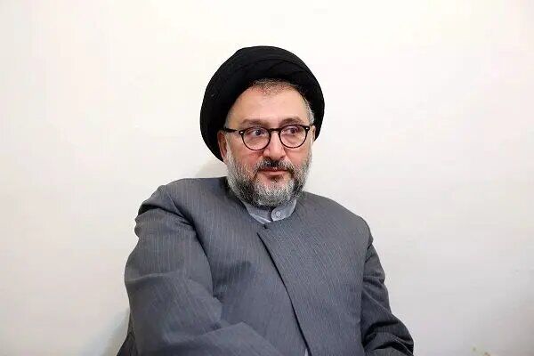 پیشنهاد ابطحی به پزشکیان: از داده‌‌های مطالعاتی دولت در سایه جلیلی استفاده کنید