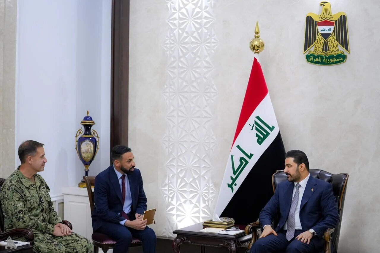 دیدار نخست‌وزیر عراق با فرمانده سنتکام