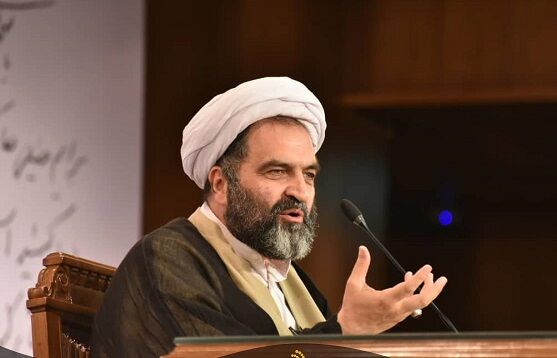 درسی که 30 سال تدریس شده، بی‌اعتبار شده! به احدی هم پاسخگو نیستند
