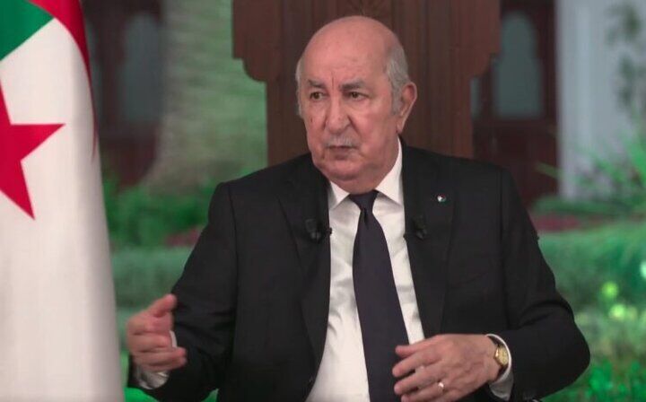 تبون: الجزایر هرگز وجود پایگاه نظامی خارجی در خاک خود را نمی‌پذیرد