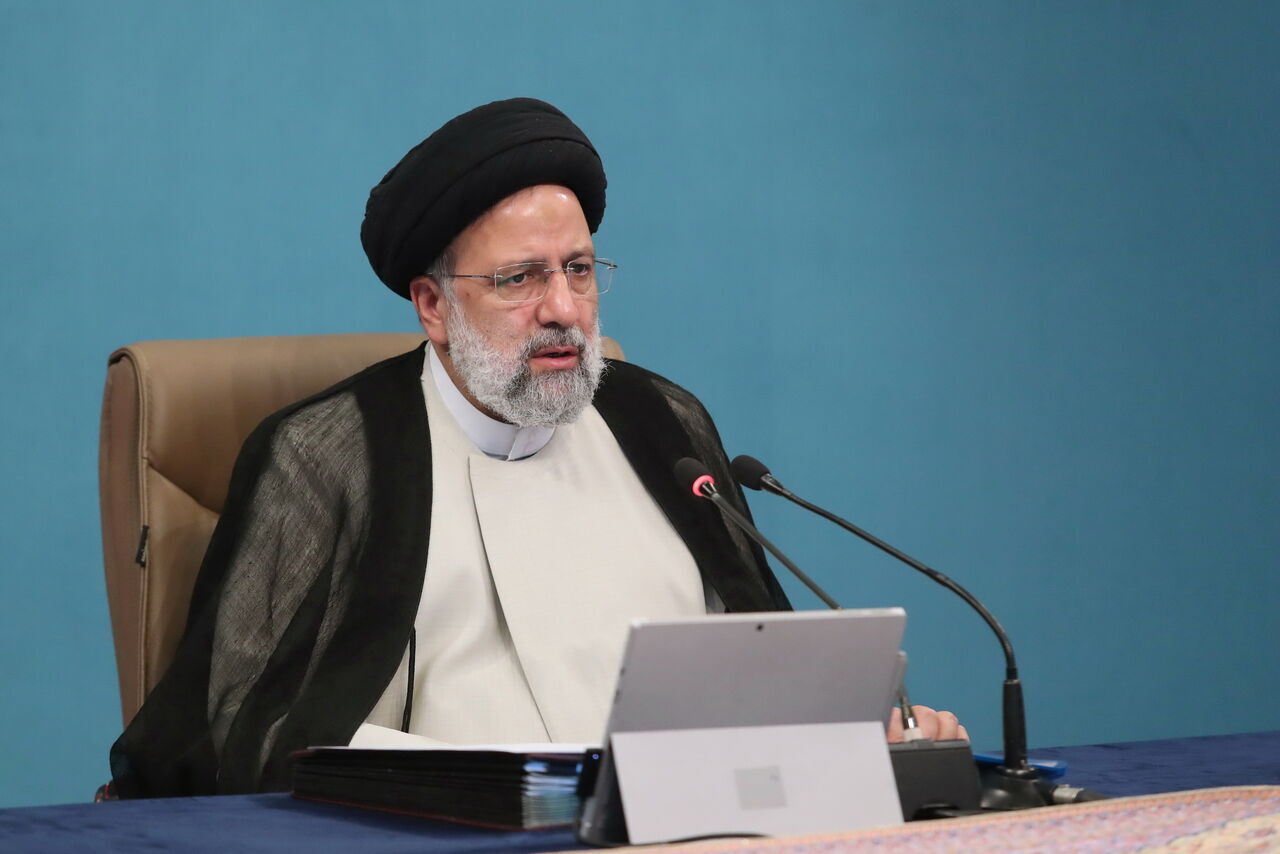 همه کسانی که استحقاق یارانه دارند حتما آن را دریافت می کنند