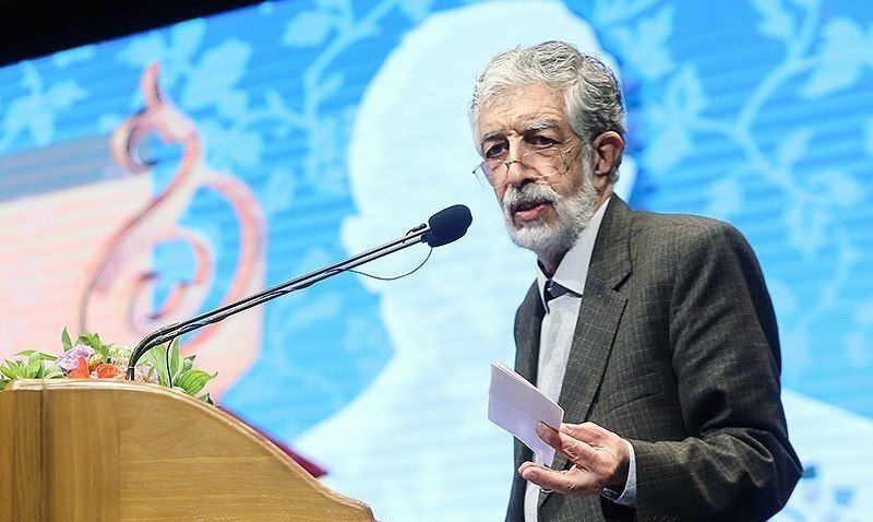 دشمن بر روی دزدیدن نسل جوان از کشور و انقلاب تمرکز کرده