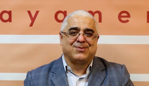 عده‌ای با «لگد» بچه‌های انقلابی را از قطار بیرون می‌کنند؛ مواضع بعضی از این آقایان تندرو دقیقا موازینی است که دشمنان ما گفته‌اند