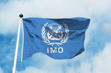 رئیس سازمان بین‌المللی دریانوردی: با توافق ایران و آمریکا، حملات به کشتی‌ها پایان یافت/ عملیات دریایی مشترک با همکاری تهران آغاز می‌شود