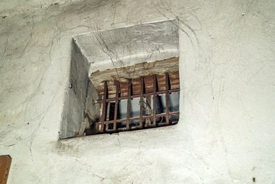 ت1
