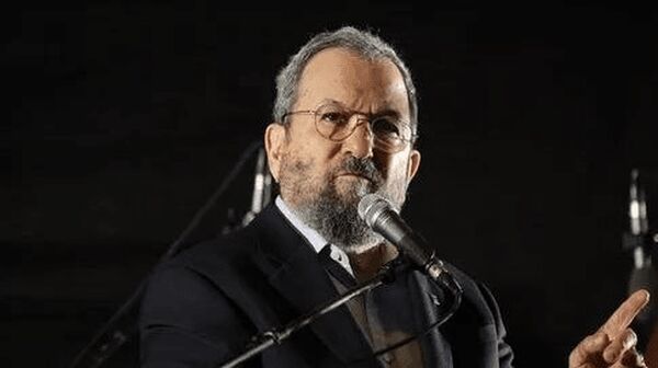 ایهود باراک: نتانیاهو در حال ورود به جنگی است که برگزاری انتخابات را به تعویق می‌اندازد/ در ۲۷ اکتبر او را برای همیشه از قدرت کنار بزنیم