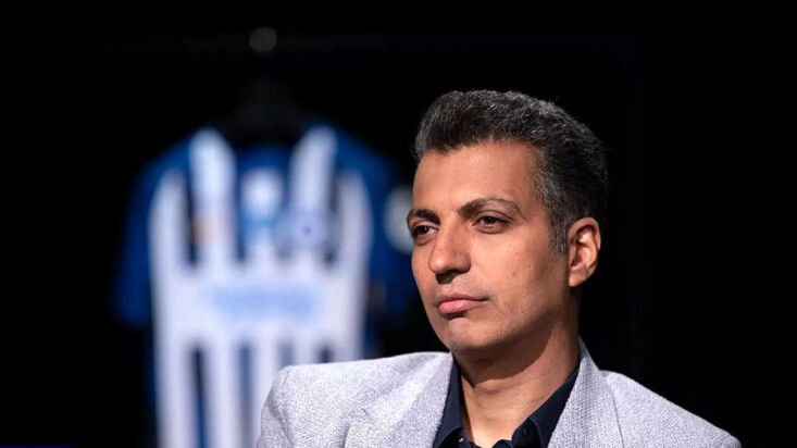 حضور عادل فردوسی پور در محل بمباران دانشگاه شریف + عکس