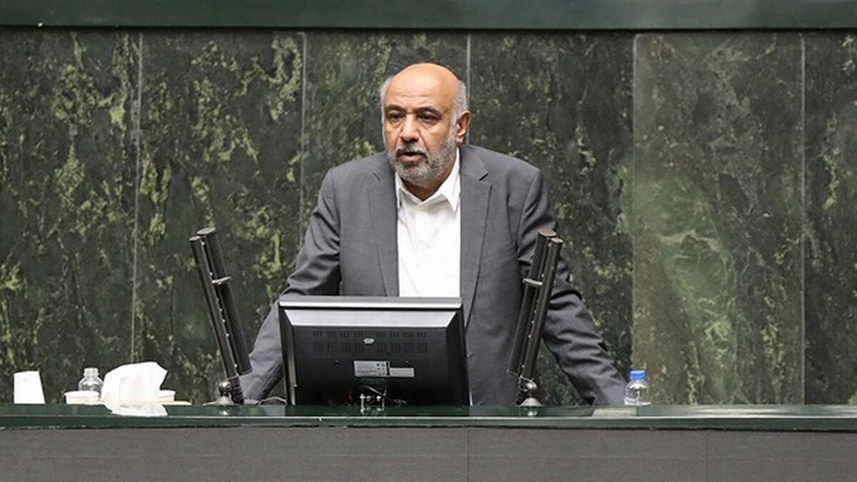 وزیر کار: افرادی که یارانه‌ آن‌ها حذف شده، برای دریافت کالابرگ نیازی به ثبت‌نام ندارند/ کسانی که چند سالی است یارانه نمی‌گیرند، بر اساس آخرین تغییر ساختار خانوار، از شنبه ثبت‌نام کنند تا ظرف ۳ روز کالابرگ آن‌ها شارژ شود