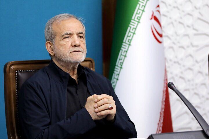 پزشکیان: دولت همه توان خود را برای توقف سوزاندن گازهای مشعل به کار گرفته است