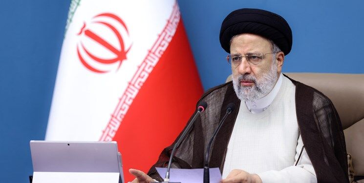 کنایه‌ سنگین یک اقتصاددان به وعده ساخت مسکن توسط رئیسی؛ سطح تحلیل رئیس‌جمهور را ببینید! + عکس