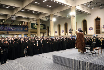 دیدار رهبری با بانوان